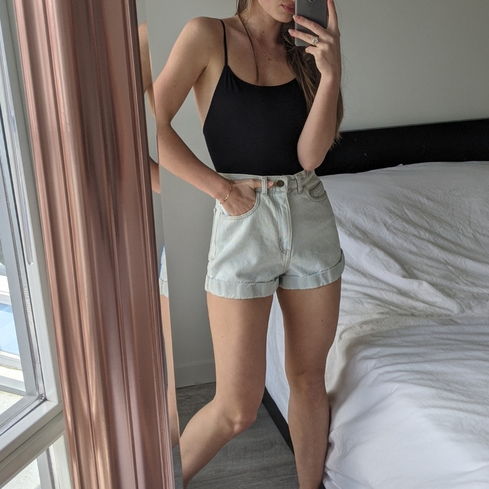 High wasted shorts